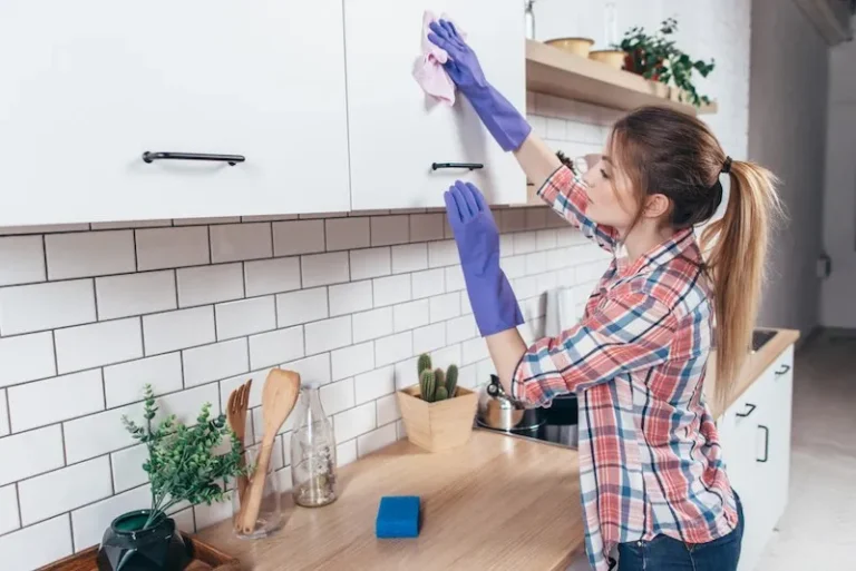 how to clean greasy kitchen cupboards​