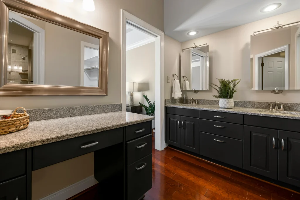 custom cabinets Lindenhurst NY